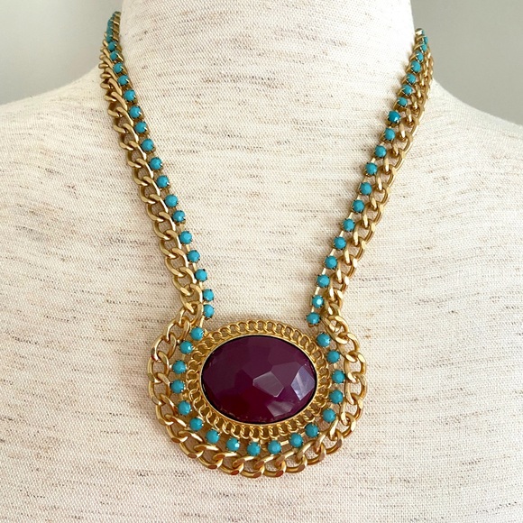 Jewelry - Statement Necklace EUC